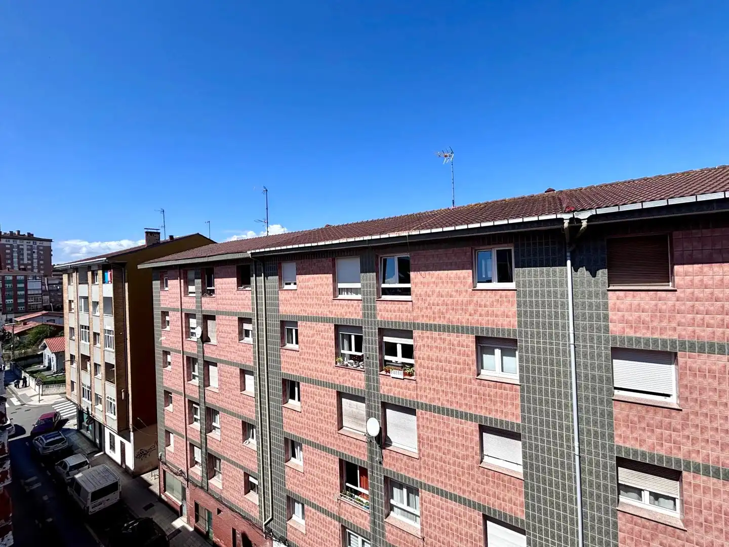 Vista exterior de Pis en venda en Gijón  amb Calefacció i Parquet