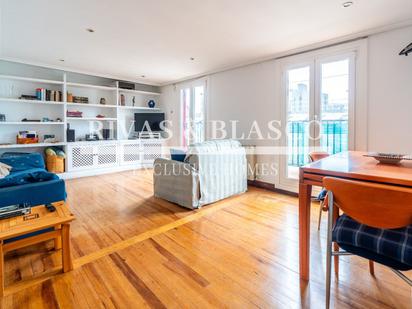 Vista exterior de Apartament en venda en Donostia - San Sebastián  amb Calefacció i Terrassa