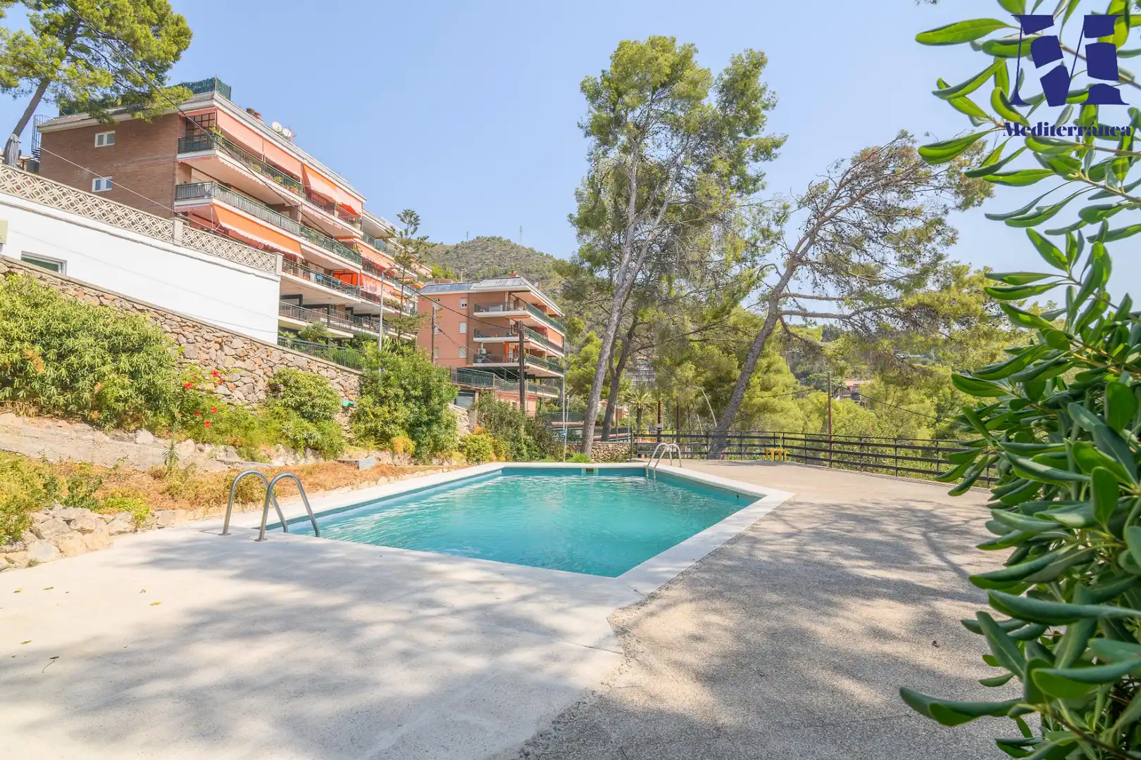 Piscina de Apartament en venda en Castelldefels amb Aire condicionat, Calefacció i Terrassa