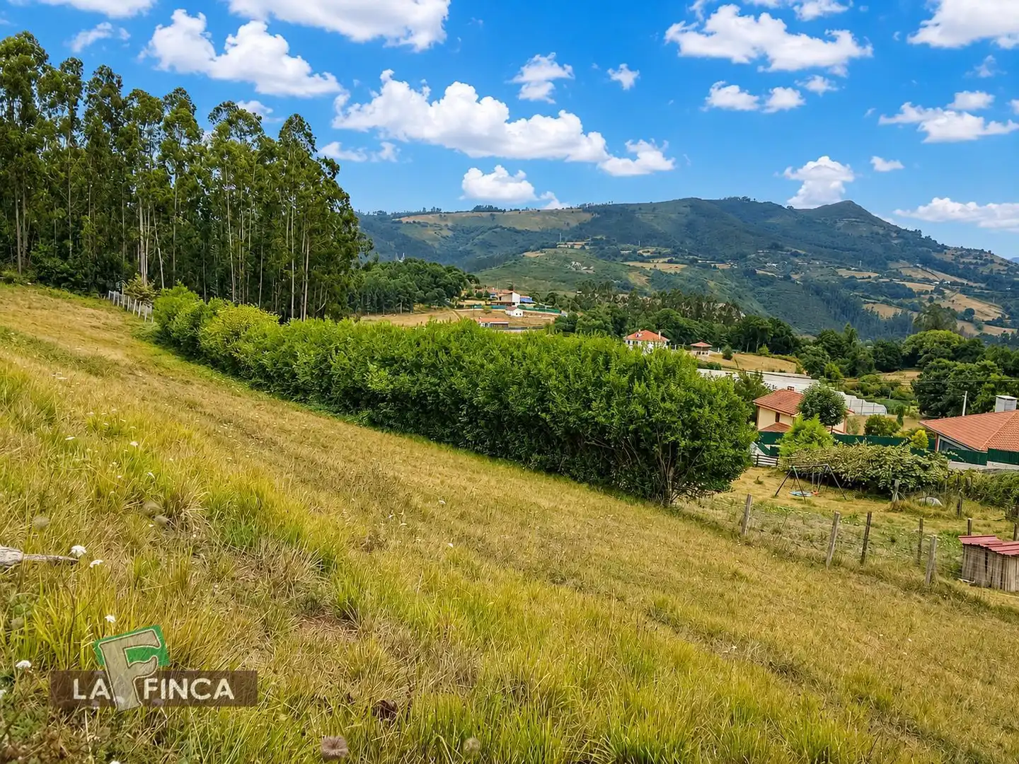 Residencial en venta en Las Regueras  