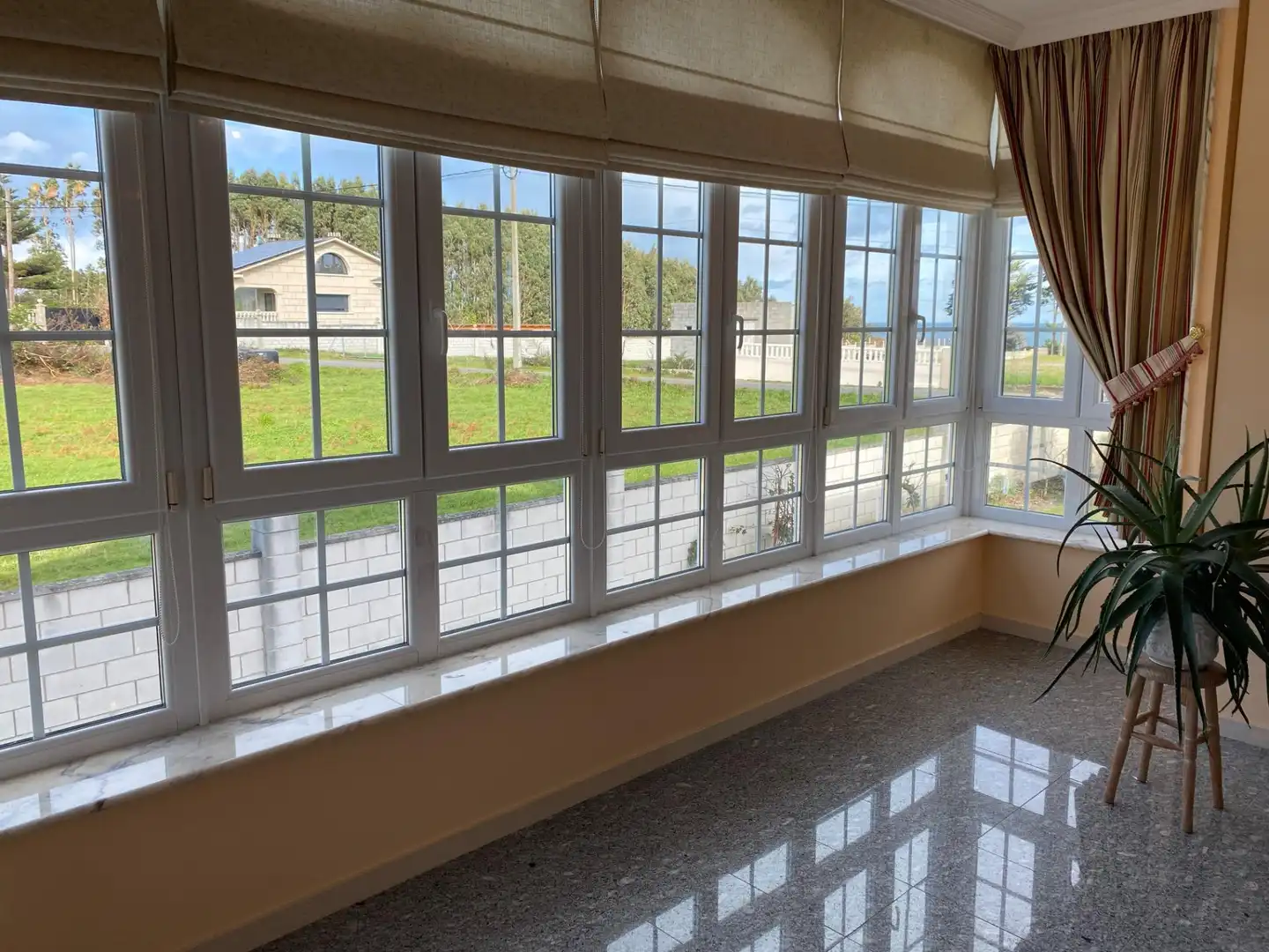 Vista exterior de Casa o chalet en venta en Foz con Calefacción, Jardín privado y Terraza