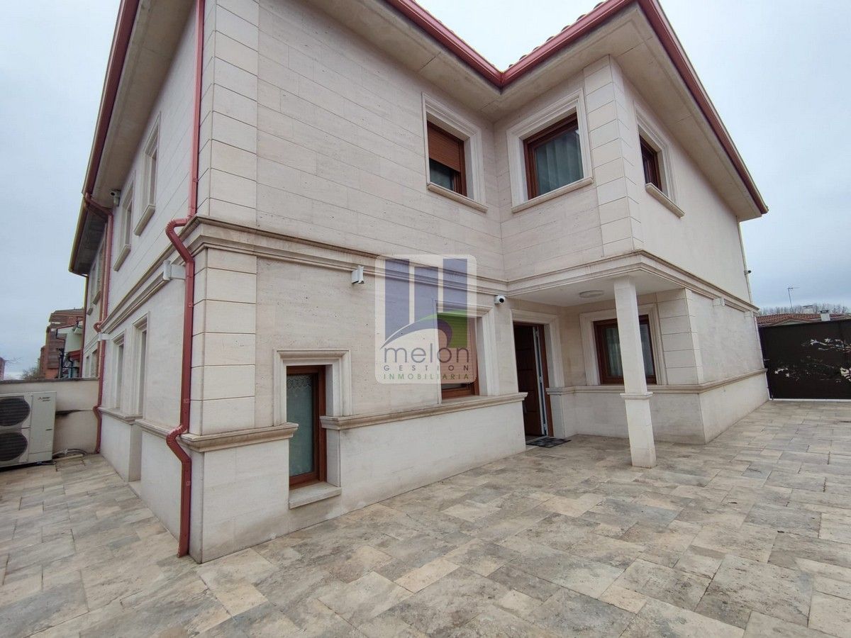 Casa o xalet en venda a CONDESA MENCIA, Illera