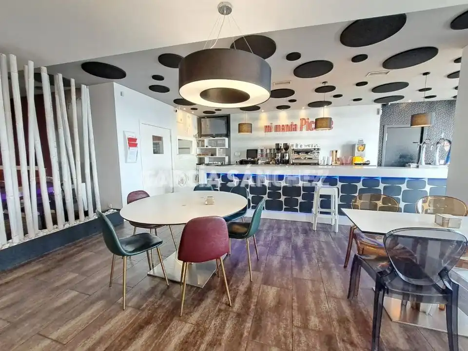Business premises for transfer in Paseo del Arenal 10, imagen 9