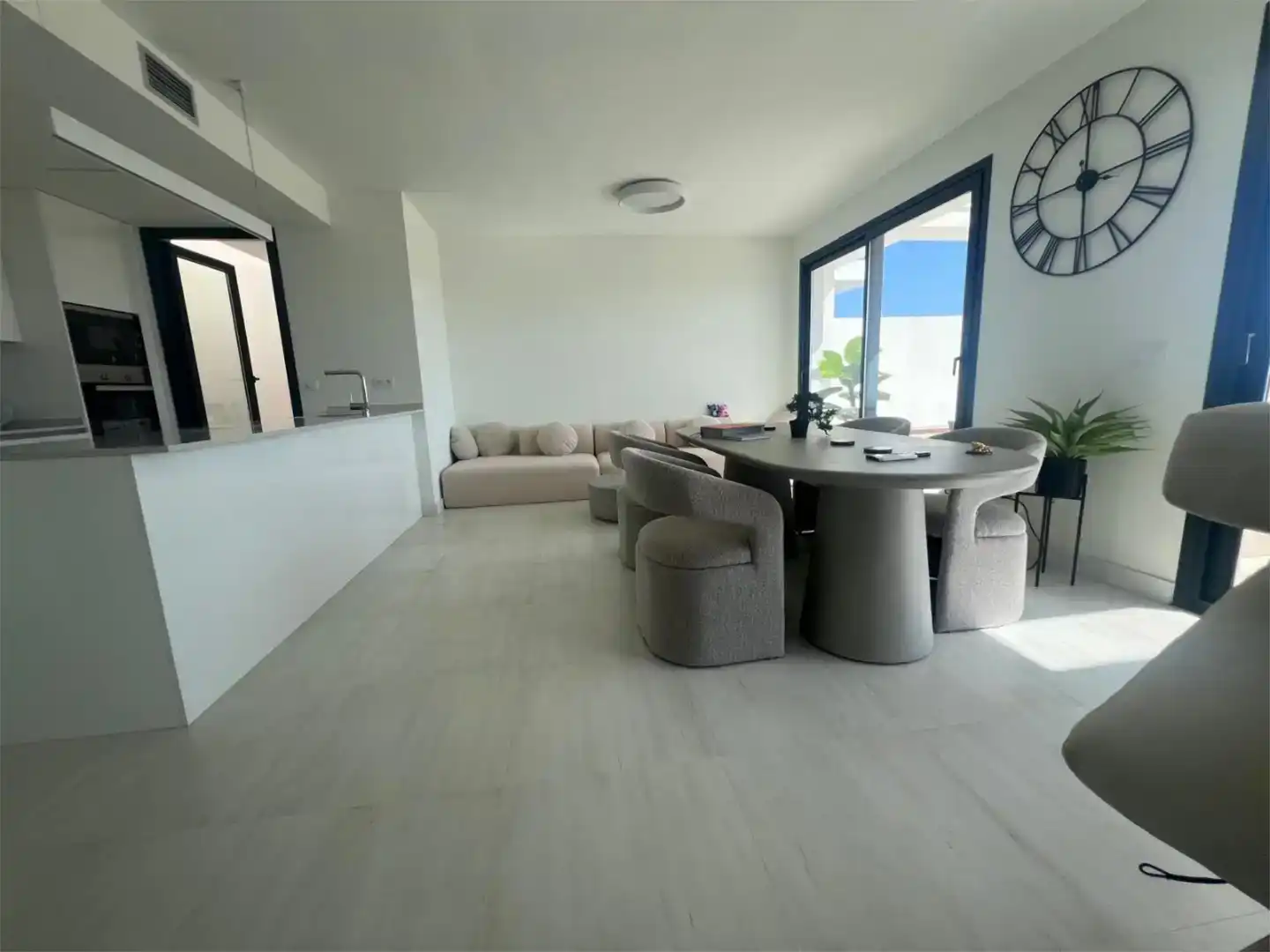Wohnzimmer von Wohnung zur Miete in Estepona mit Klimaanlage, Möbliert und Ofen