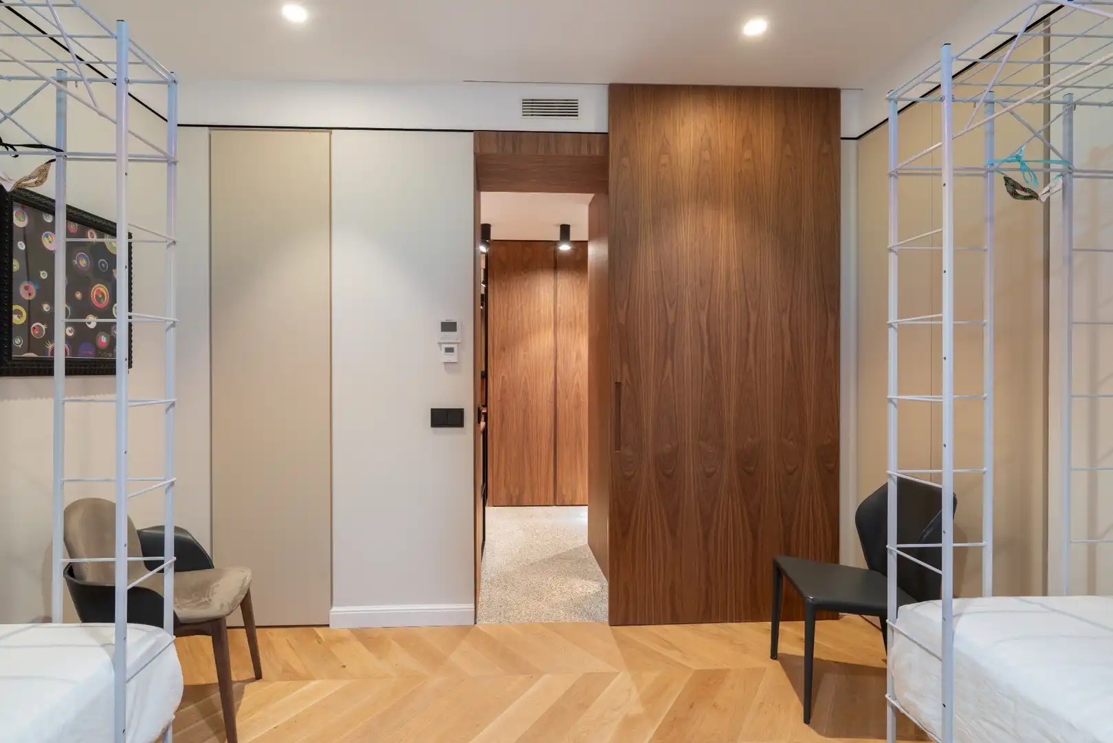 Flat for sale in Madrid  with Air Conditioner, Heating and Storage room