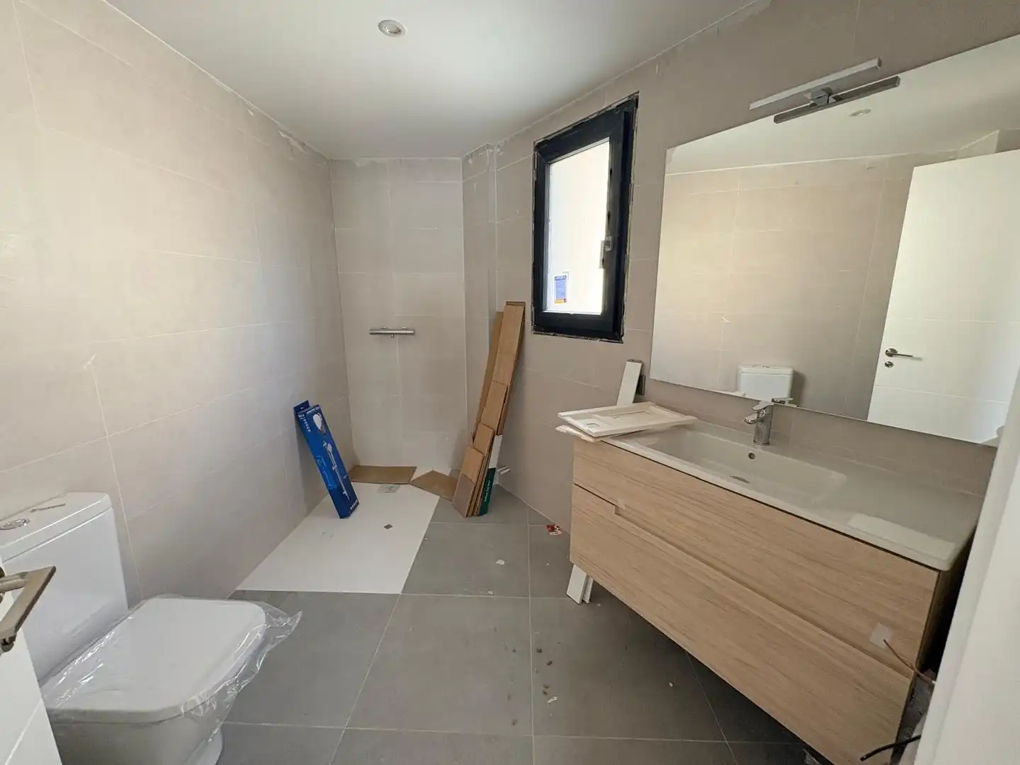 Bathroom of Houses for sale in Cervera  with Private garden, Terrace and Storage room