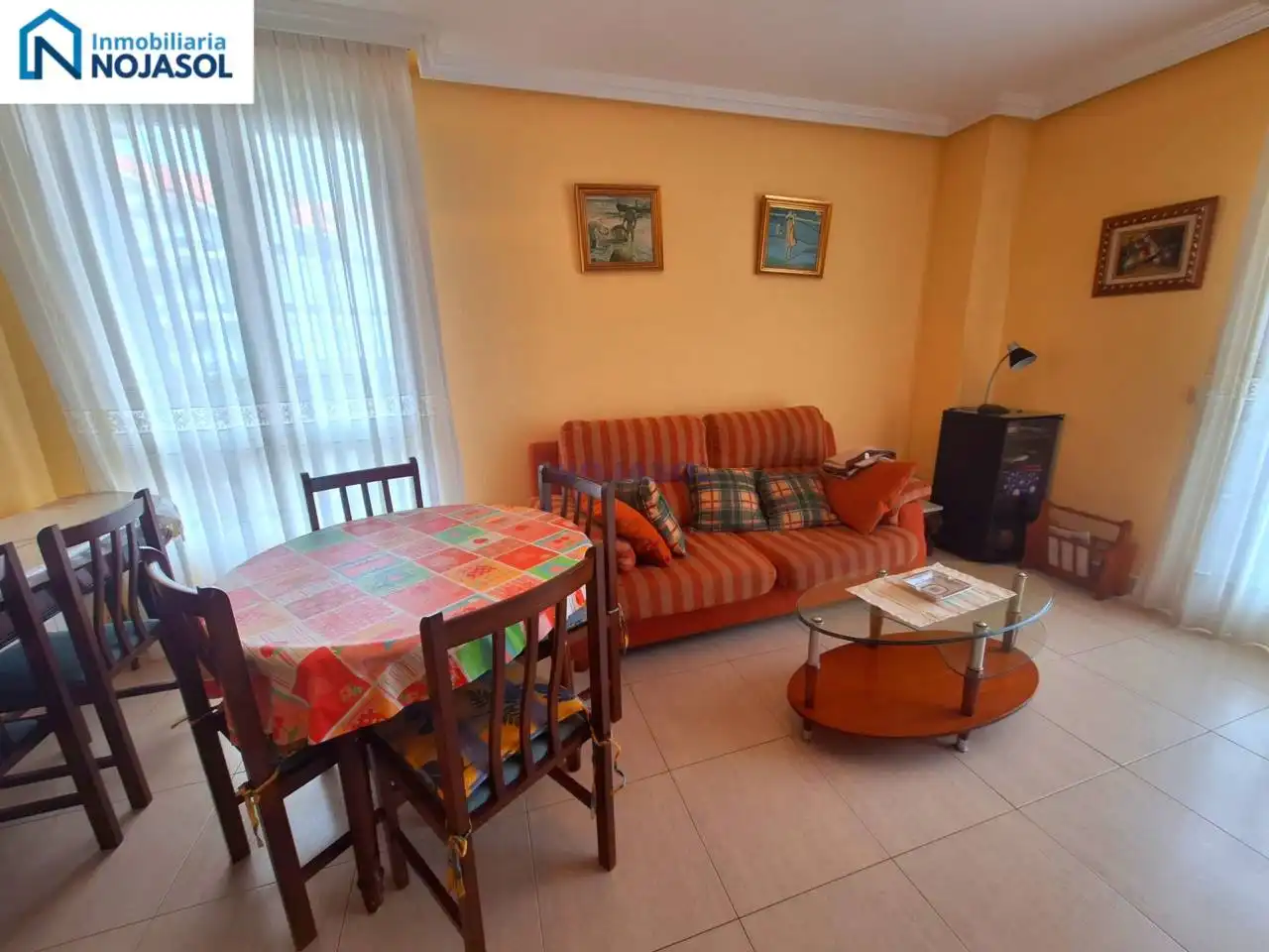 Sala de estar de Apartamento de alquiler en Noja con Calefacción, Jardín privado y Terraza