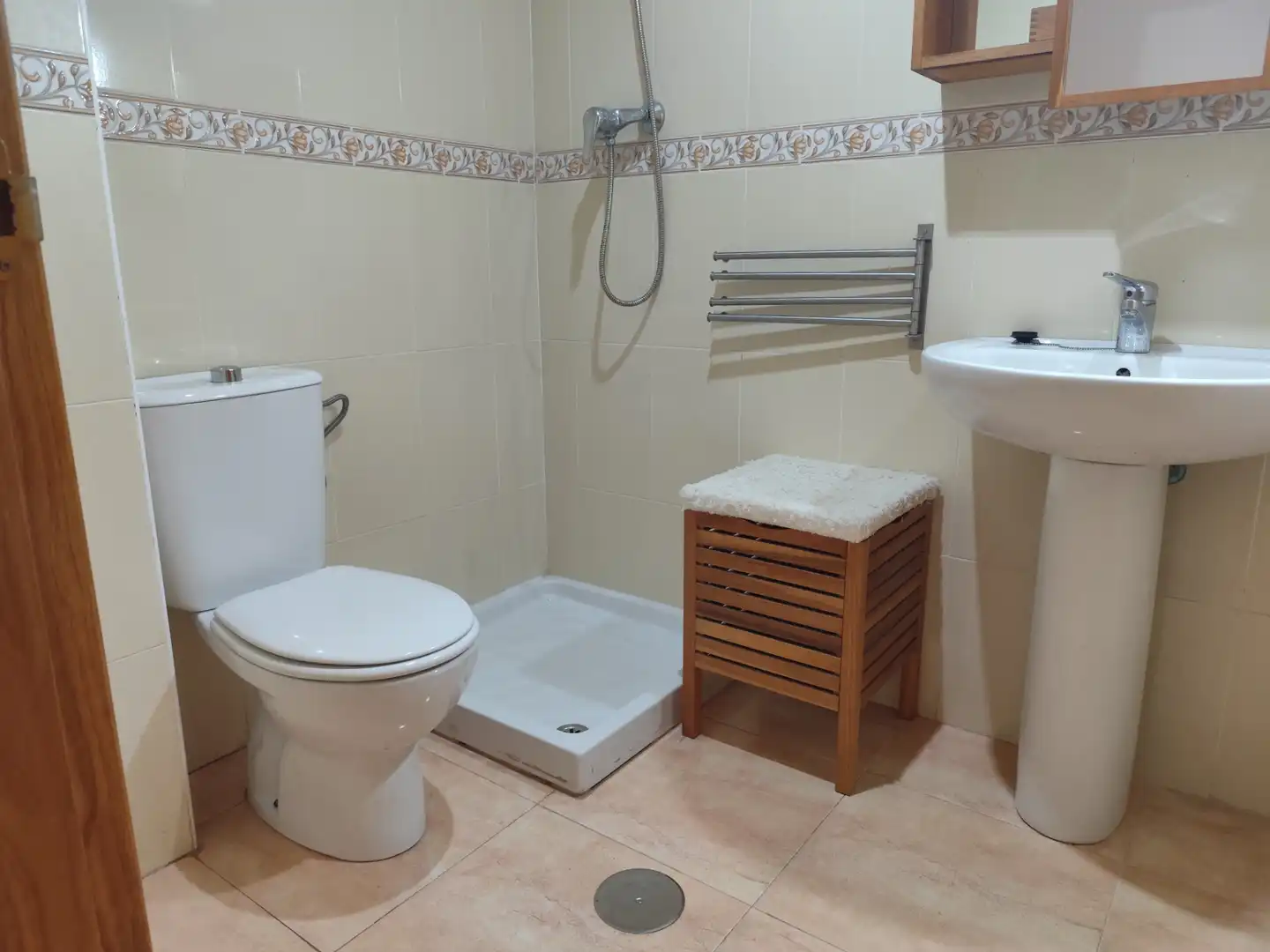 Baño de Piso en venta en Murcia con Trastero y Amueblado