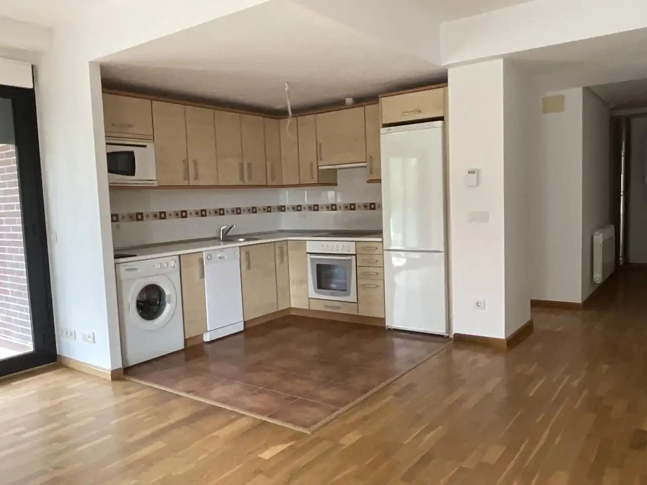 Appartamento con piscina in vendita a Avenida La Rioja 104, imagen 7