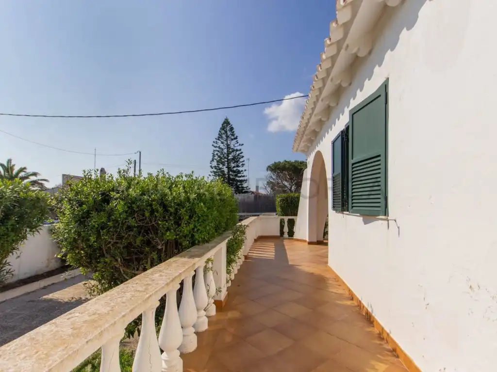 Vista exterior de Casa o chalet en venta en Sant Lluís con Terraza