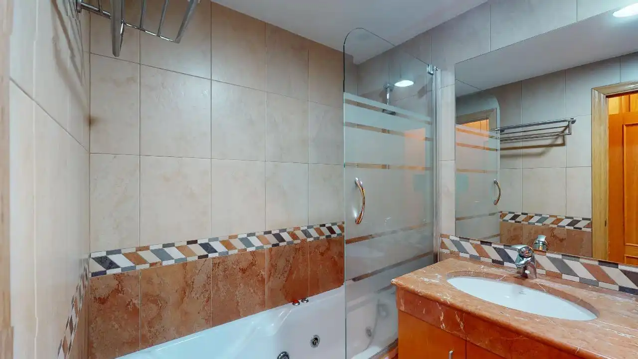 Baño de Piso en venta en La Massana con Calefacción, Parquet y Trastero
