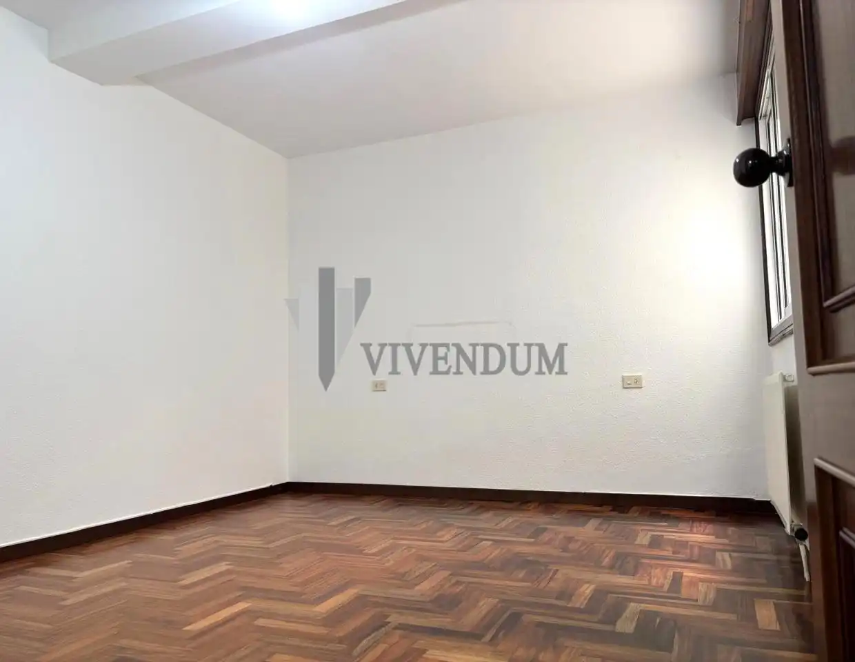 Habitación de Piso de alquiler en Vigo  con Calefacción, Parquet y Terraza