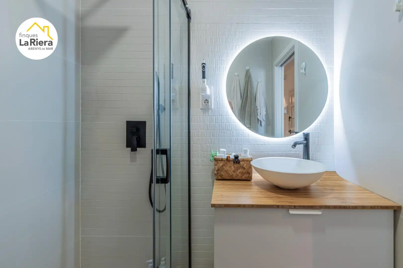 Baño de Piso en venta en Arenys de Mar con Parquet y Balcón
