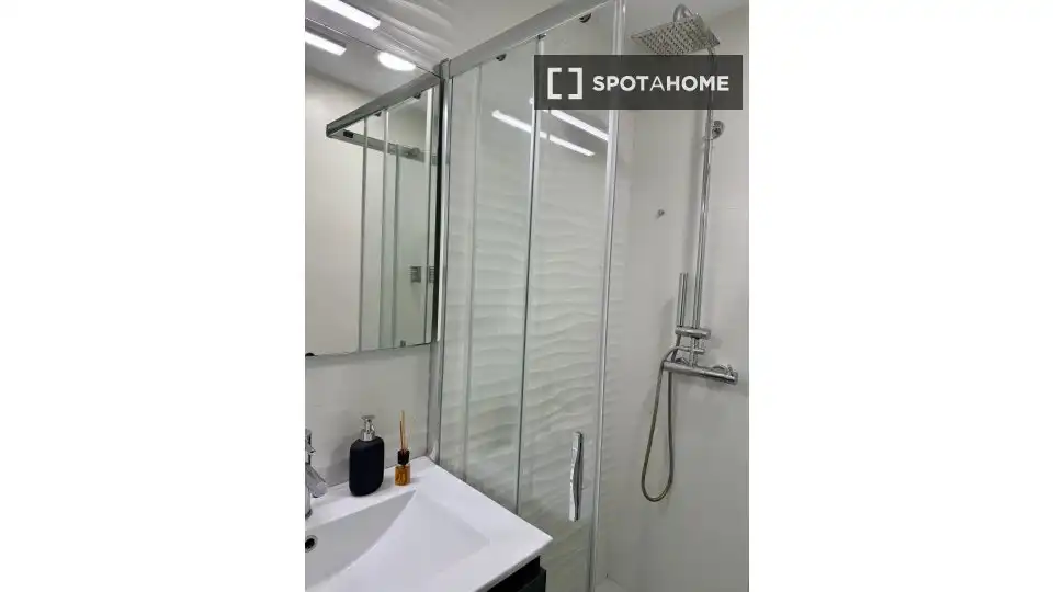 Flat for rent in Favara
