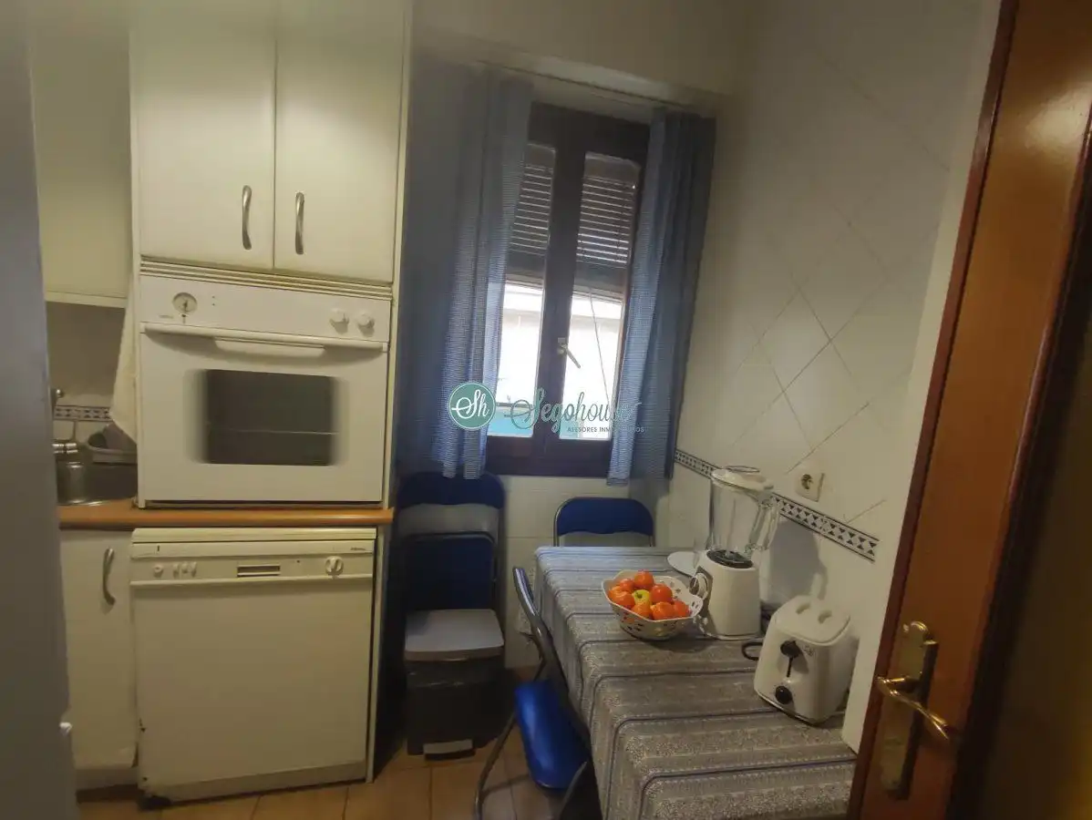 Kitchen of Flat for sale in Segovia  with Heating