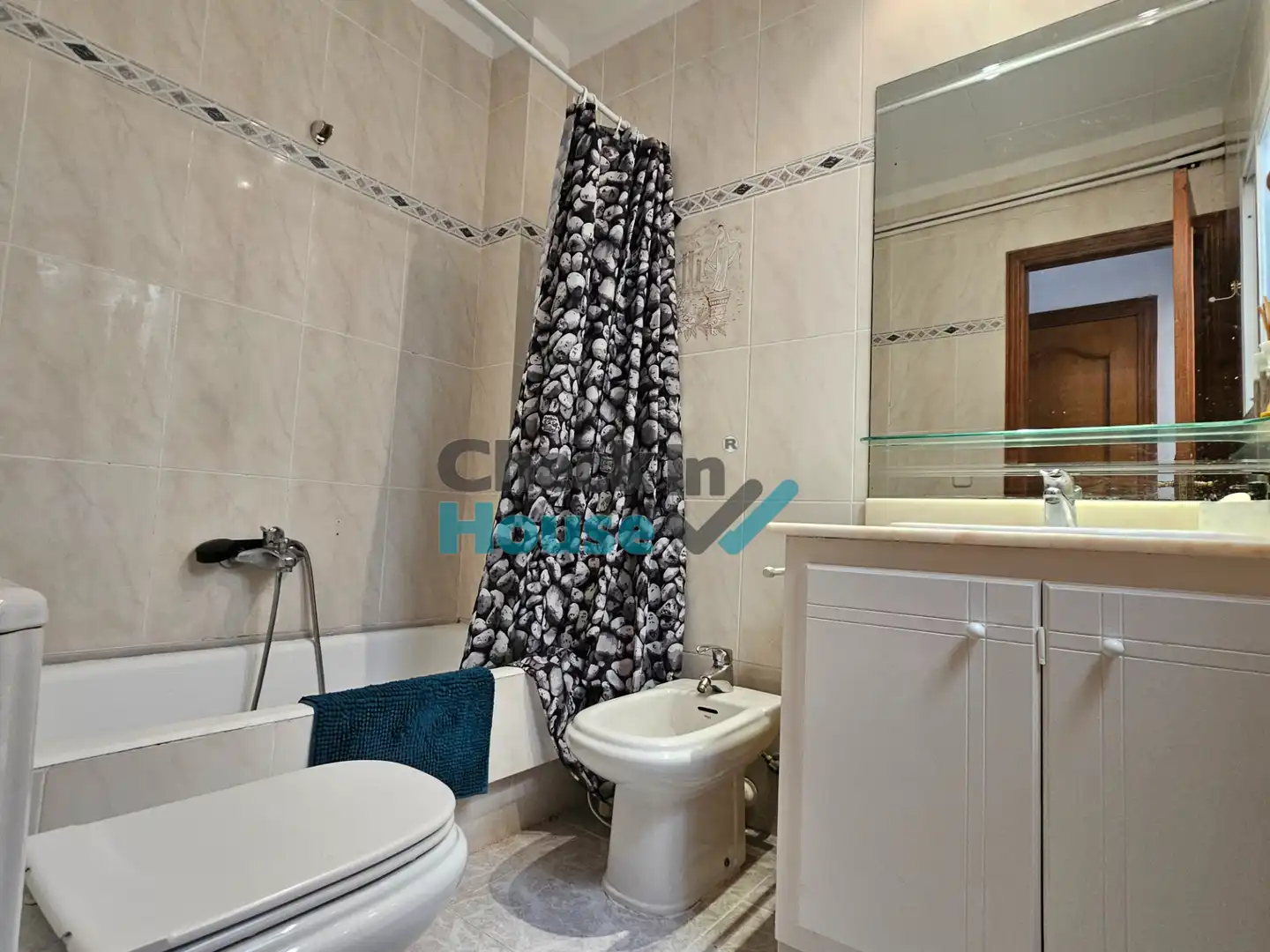 Baño de Piso en venta en Sant Feliu de Guíxols con Calefacción, Terraza y Trastero