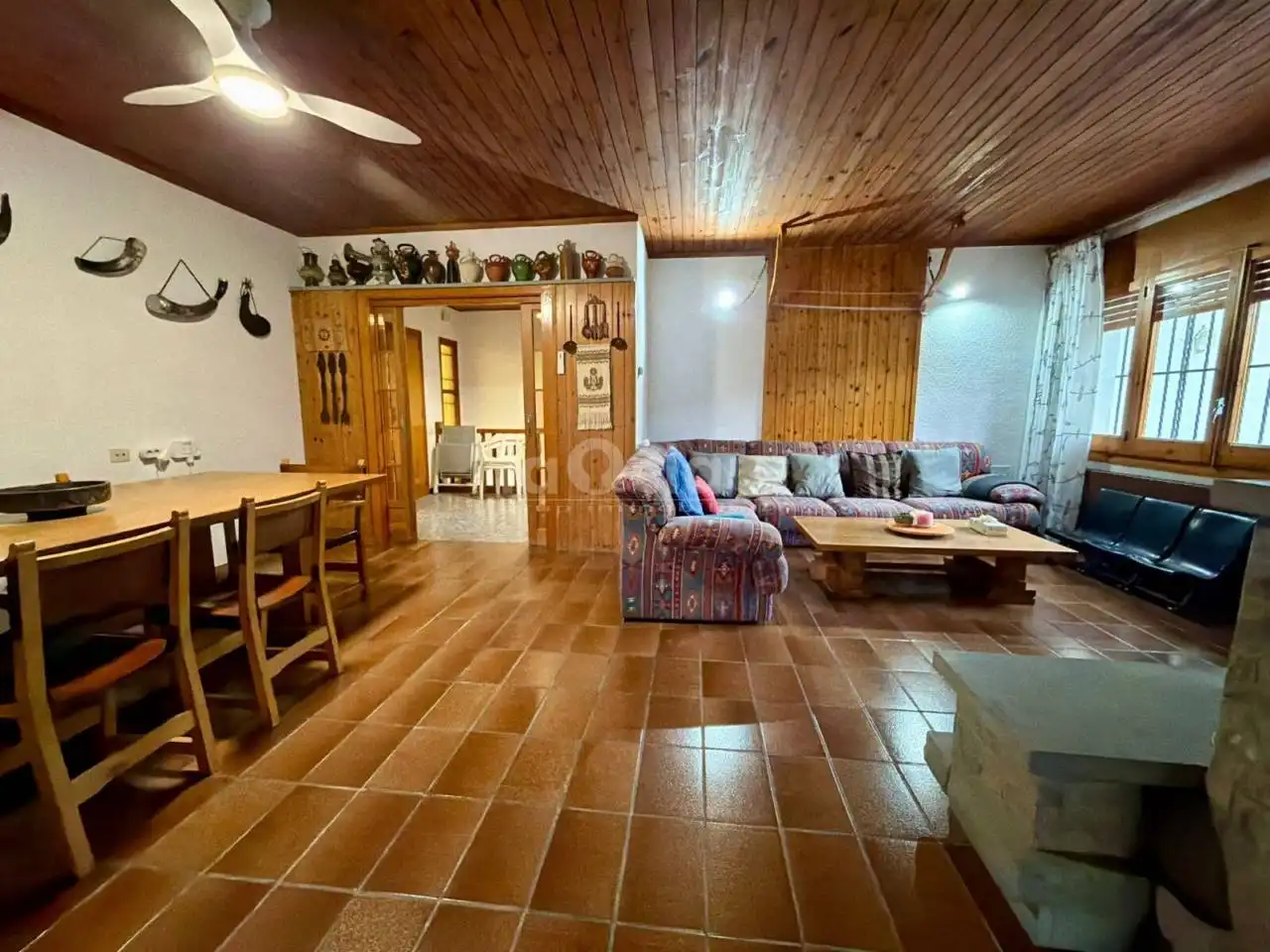 Sala d'estar de Casa o xalet en venda en Tavèrnoles amb Jardí privat i Terrassa