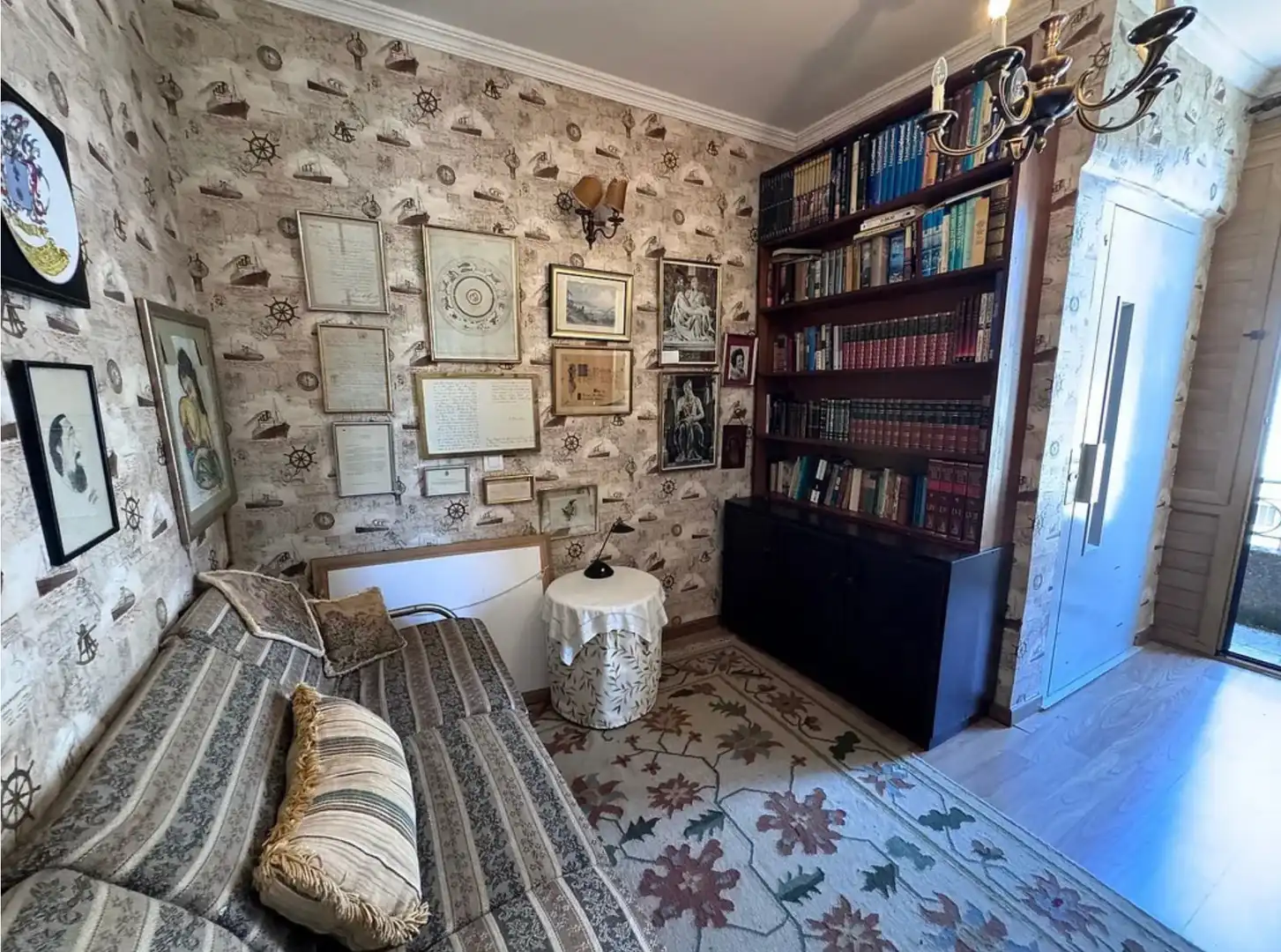 Sala d'estar de Casa o xalet en venda en Bóveda amb Calefacció, Jardí privat i Moblat