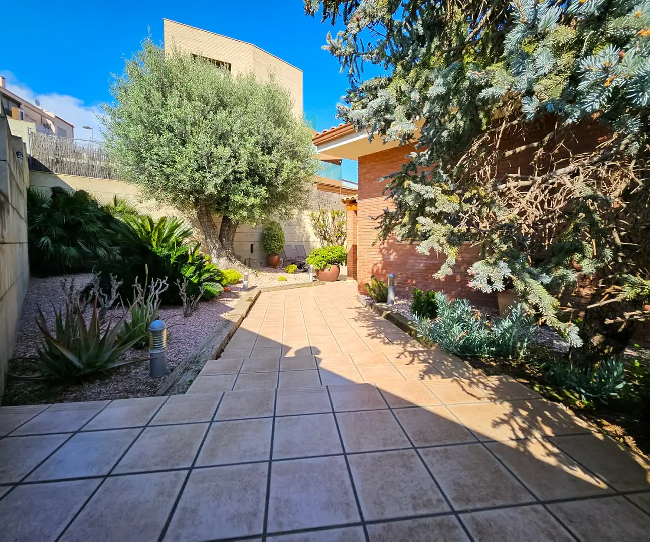 Casa amb terrassa en venda a Tiana, imagen 2