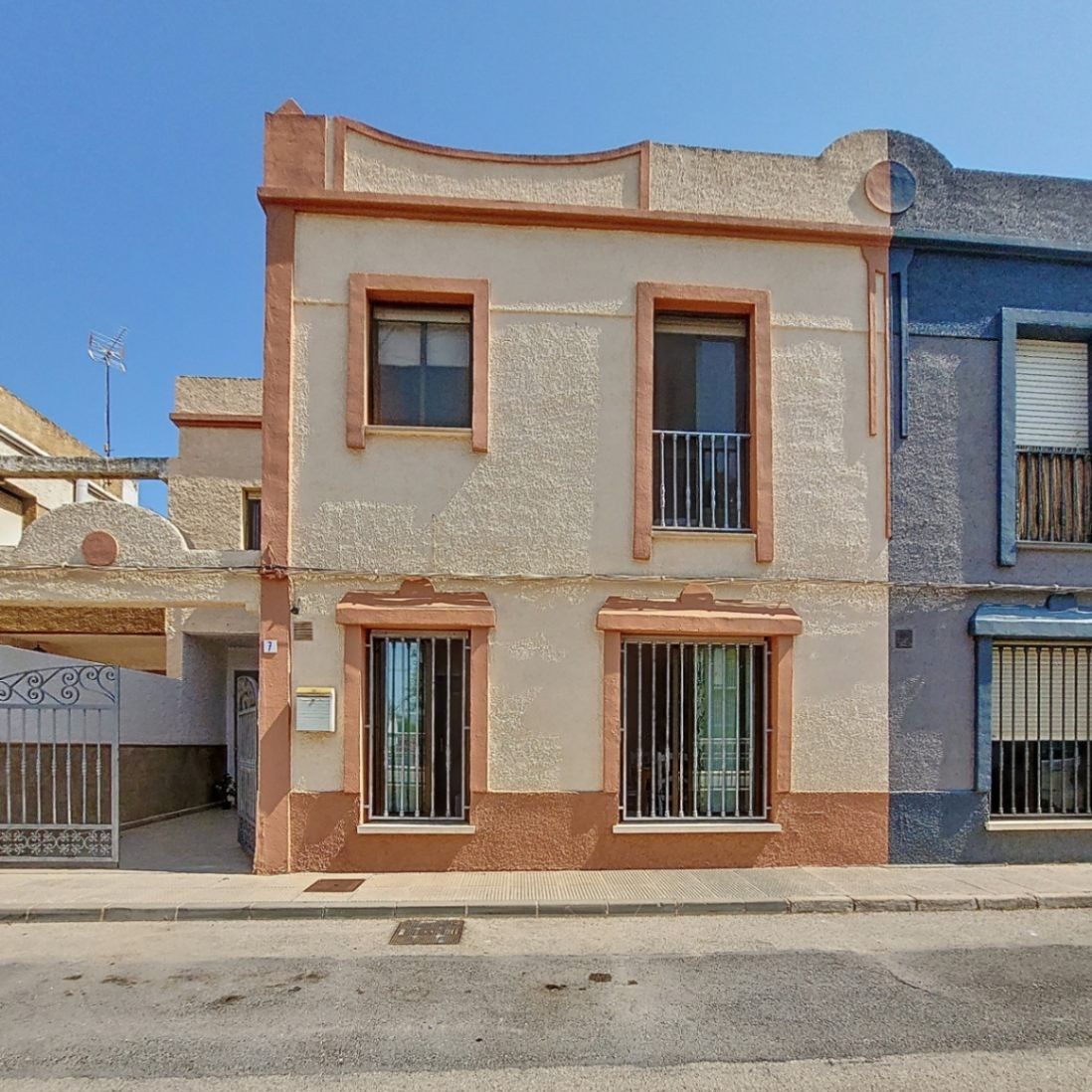 Exterior view of Single-family semi-detached for sale in Els Poblets  with Terrace