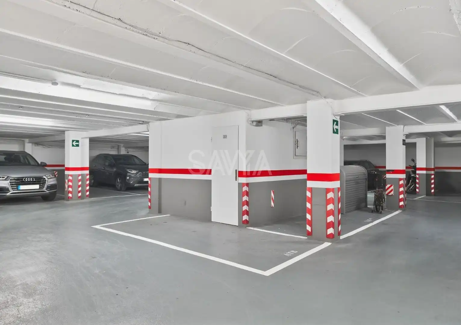 Parking of Attic for sale in Barcelona  with Terrace, Storage room and Swimming Pool