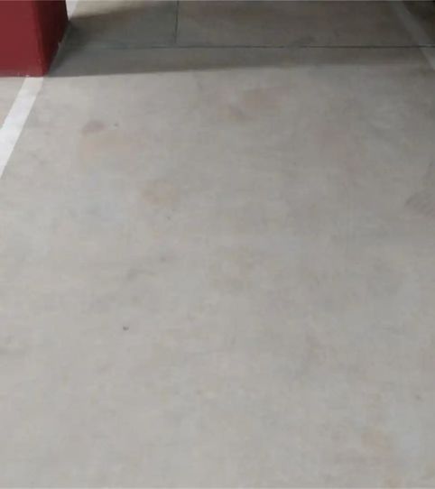 Foto 2 de Garaje de alquiler en Passatge Dels Rosers, El Pedró, Cornellà de Llobregat