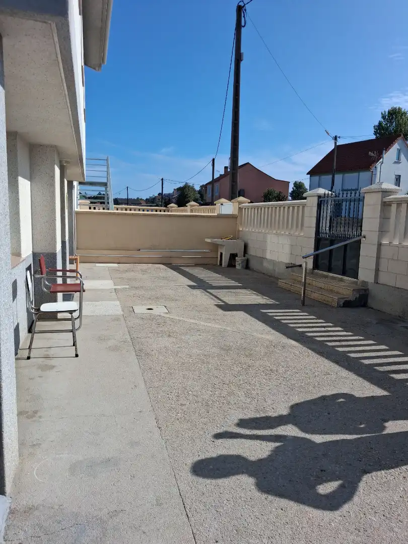 Terrace of Houses for rent in A Laracha    with Heating, Terrace and Furnished