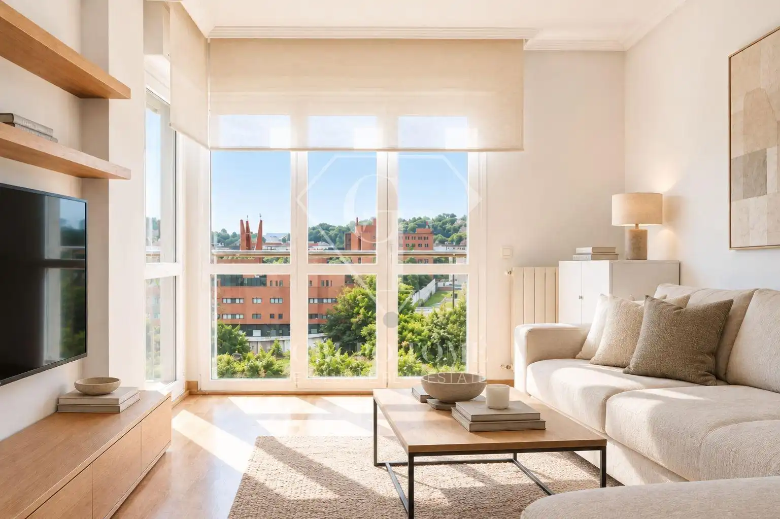 Sala d'estar de Pis en venda en Donostia - San Sebastián  amb Aire condicionat, Calefacció i Terrassa