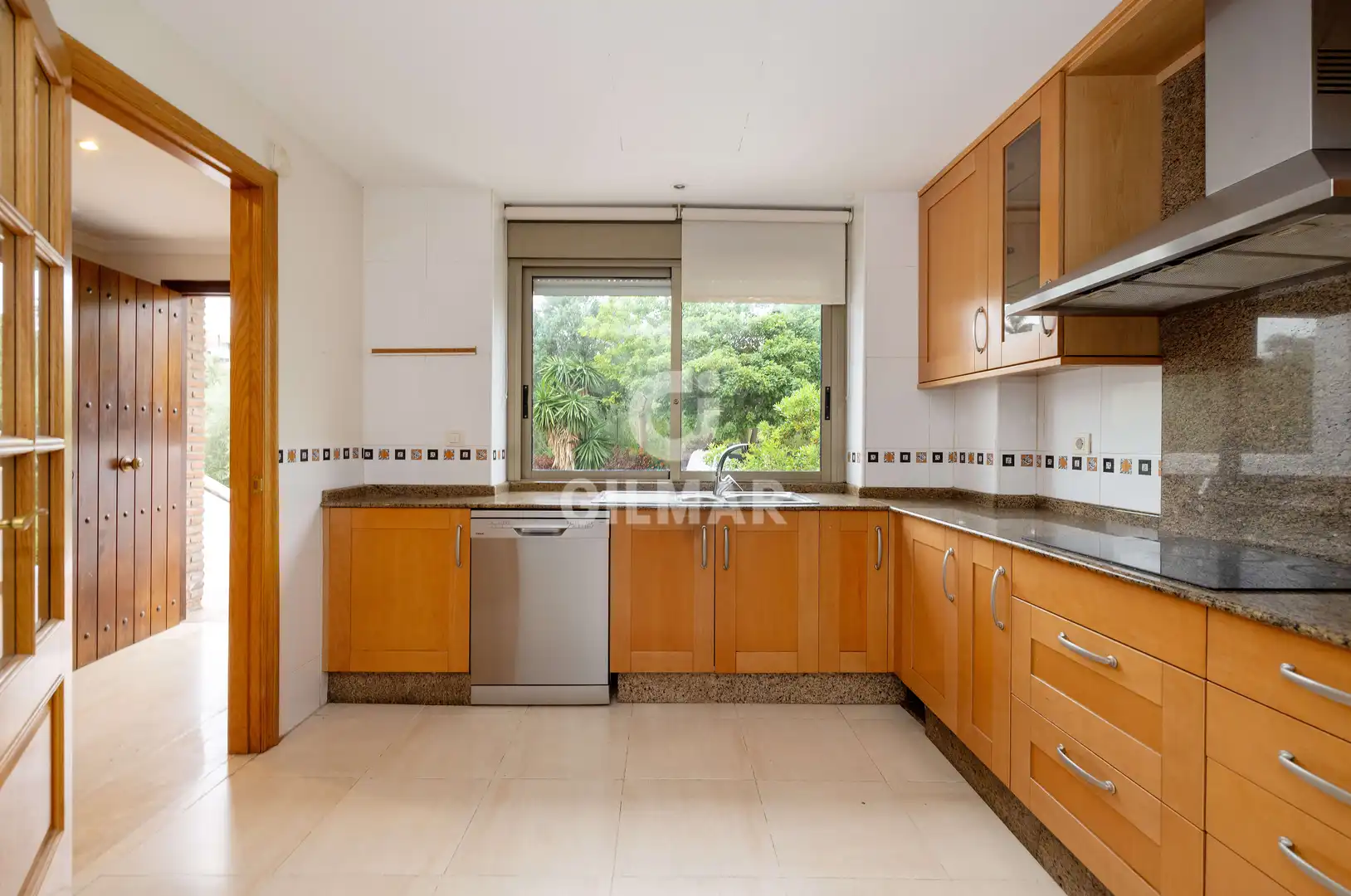 Cocina de Casa adosada en venta en Marbella con Calefacción, Jardín privado y Piscina