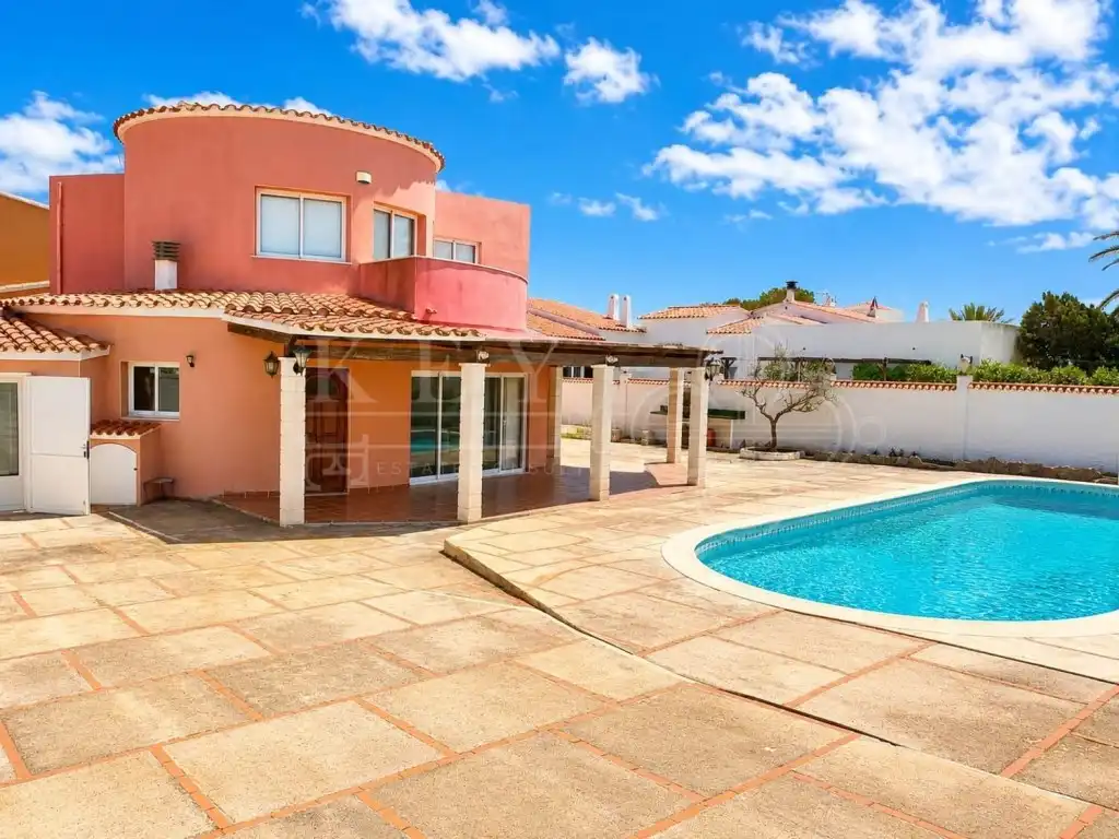 Villa con piscina in vendita a Cala en Blanes, imagen 2