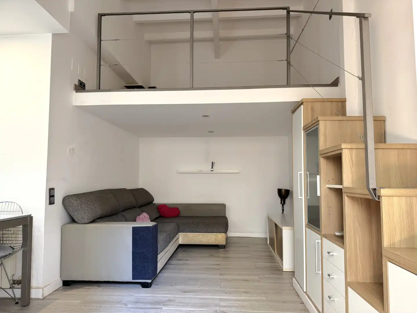 Wohnzimmer von Erdgeschoss zum Verkauf in  Barcelona Capital mit Klimaanlage und Heizung