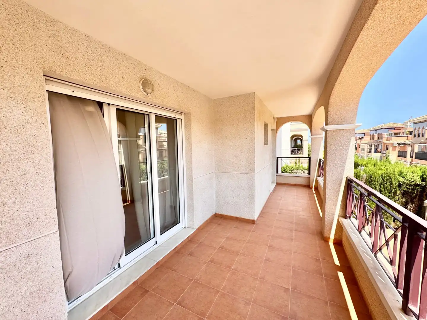 Terraza de Apartamento de alquiler en Orihuela con Aire acondicionado, Piscina y Amueblado