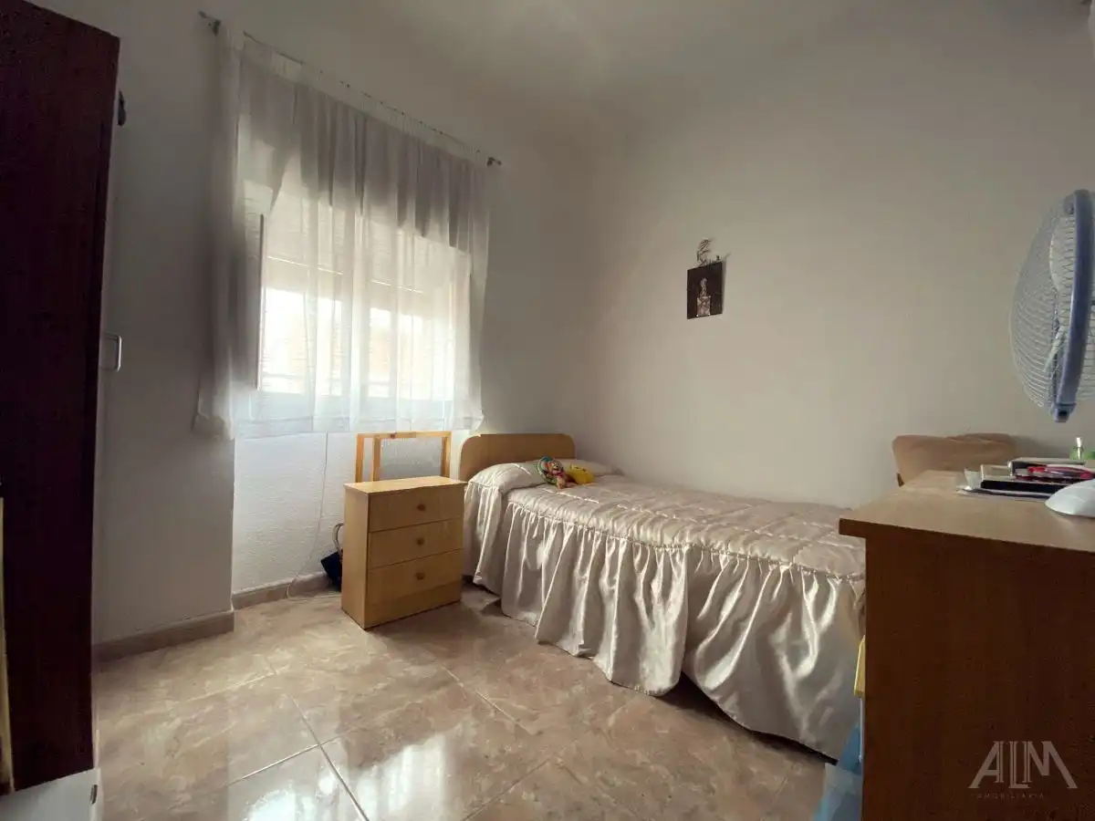 Haus mit Garten zum Verkauf in Pérez Galdós, imagen 4