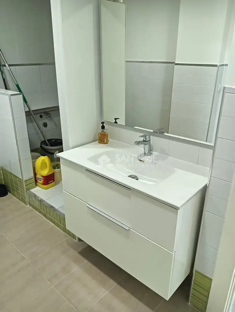 Bathroom of Office for sale in Santa Pola