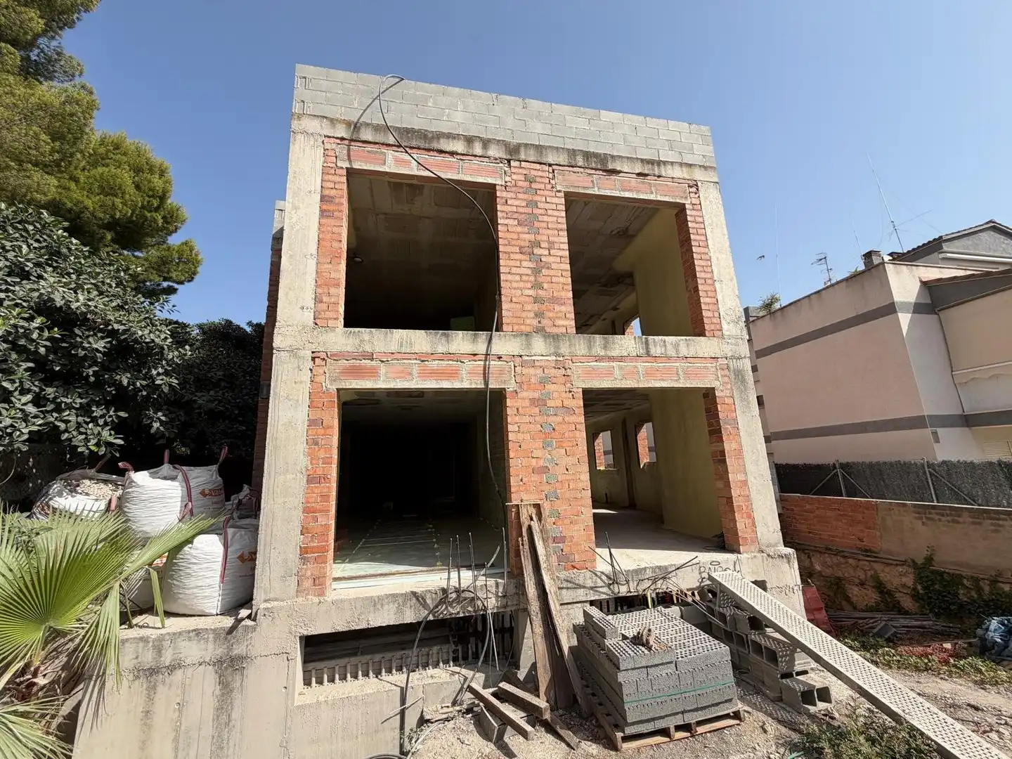 Vista exterior de Planta baja en venta en Calafell con Aire acondicionado, Calefacción y Jardín privado