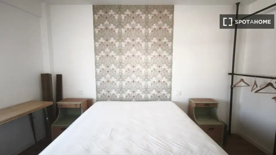 Habitación de Piso de alquiler en Madrid con Aire acondicionado, Calefacción y Amueblado