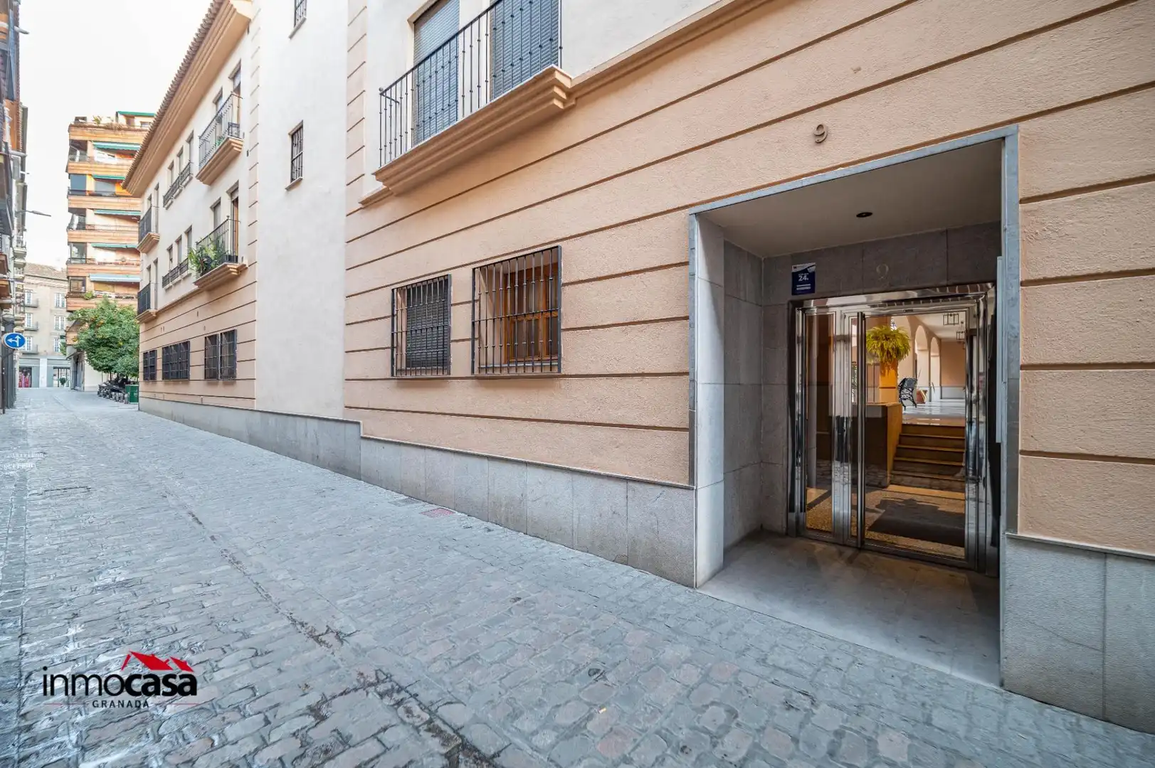 Vista exterior de Pis en venda en Granada