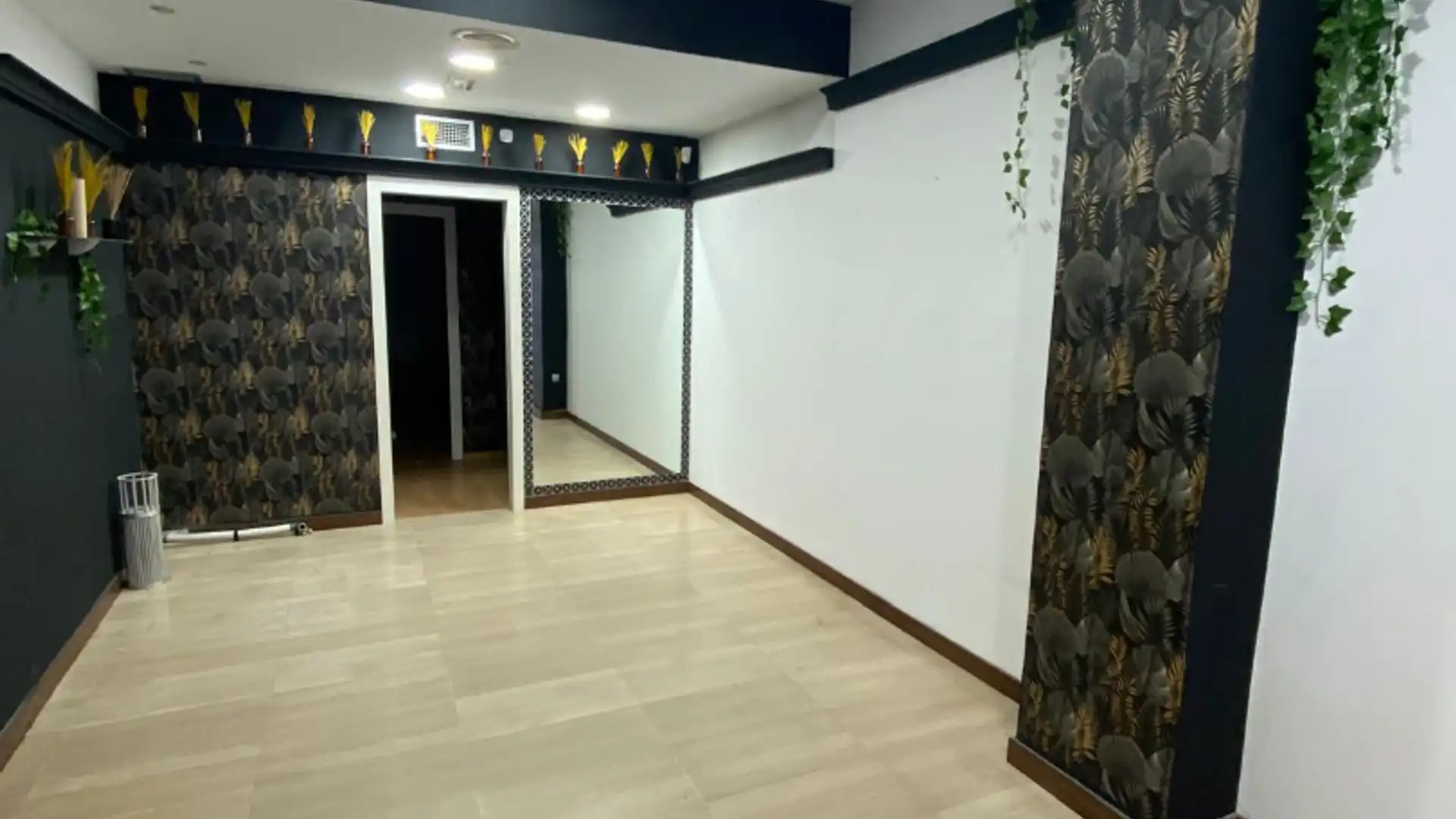 Geschaftsraum zur Miete in  Albacete Capital