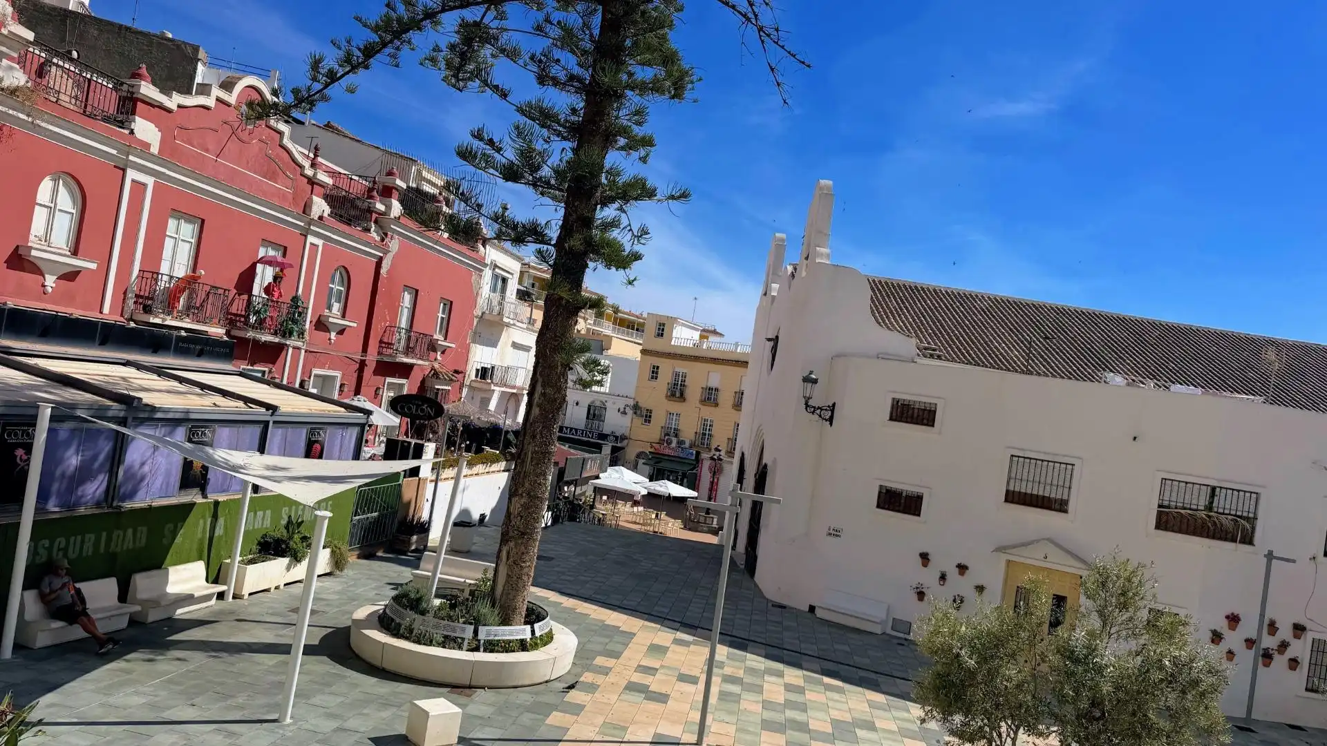 Vista exterior de Pis en venda en Torremolinos amb Aire condicionat, Calefacció i Jardí privat