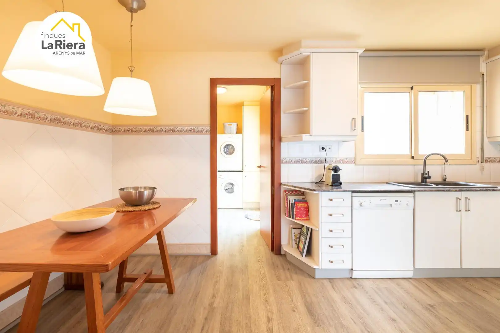 Küche von Haus oder Chalet zum Verkauf in Arenys de Munt mit Heizung, Terrasse und Abstellraum