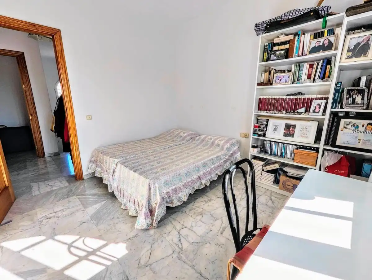 Dormitori de Casa o xalet en venda en Benalmádena amb Aire condicionat, Jardí privat i Terrassa
