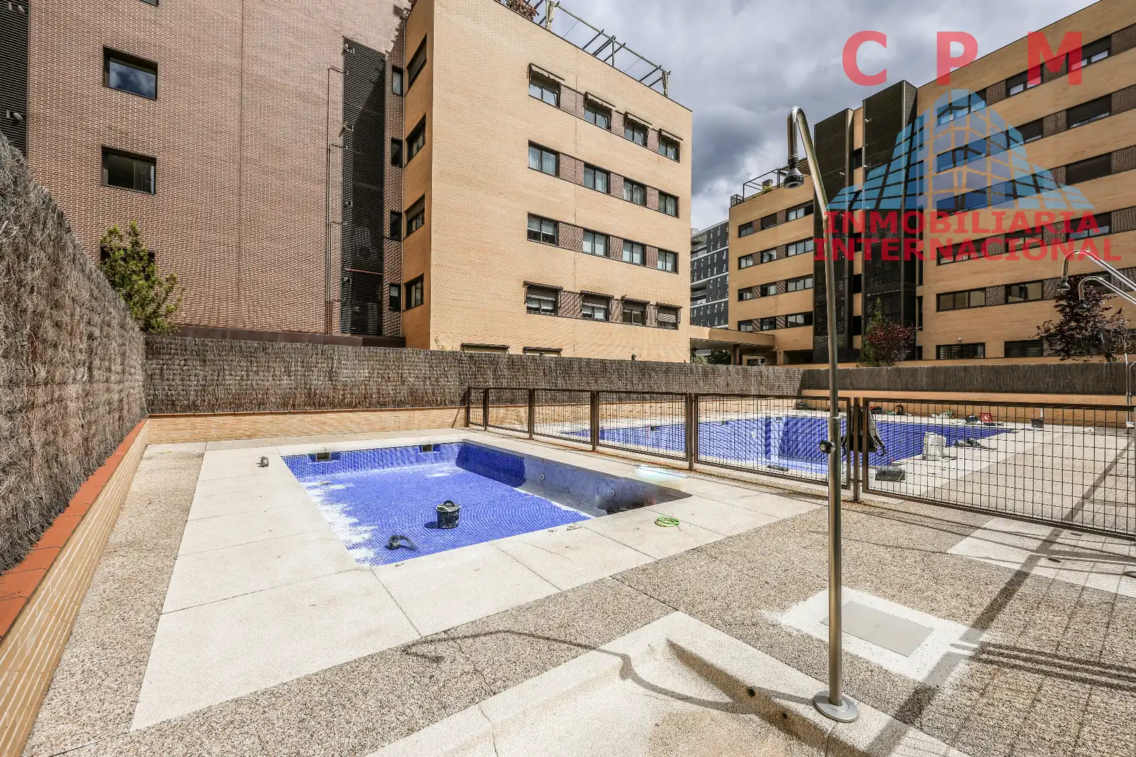 Piscina de Pis de lloguer en  Madrid Capital amb Aire condicionat, Calefacció i Parquet
