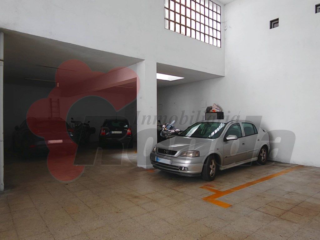 Parking of Premises for sale in Lugo Capital