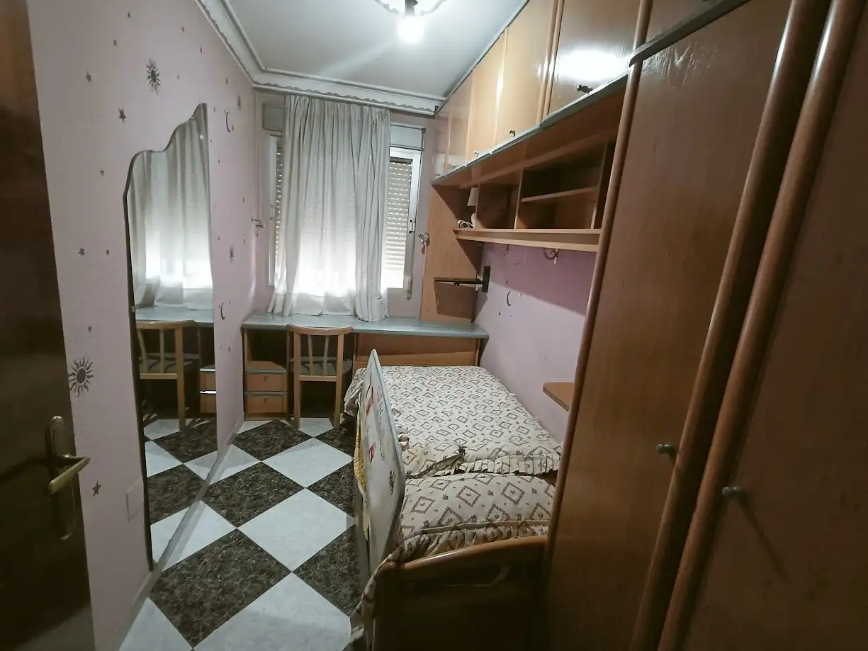 Habitación de Casa adosada de alquiler en Atarfe con Aire acondicionado, Trastero y Amueblado