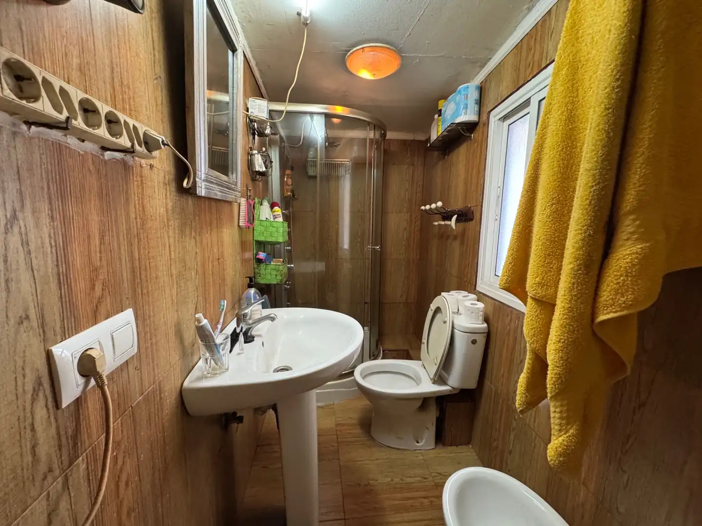 Bathroom of Flat for sale in Badajoz  with Air Conditioner and Heating