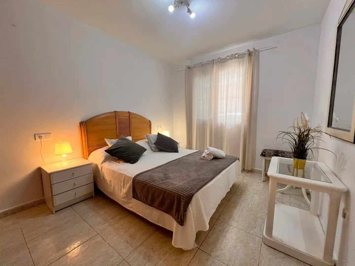 Dormitori de Apartament en venda en Mijas amb Aire condicionat i Piscina comunitària