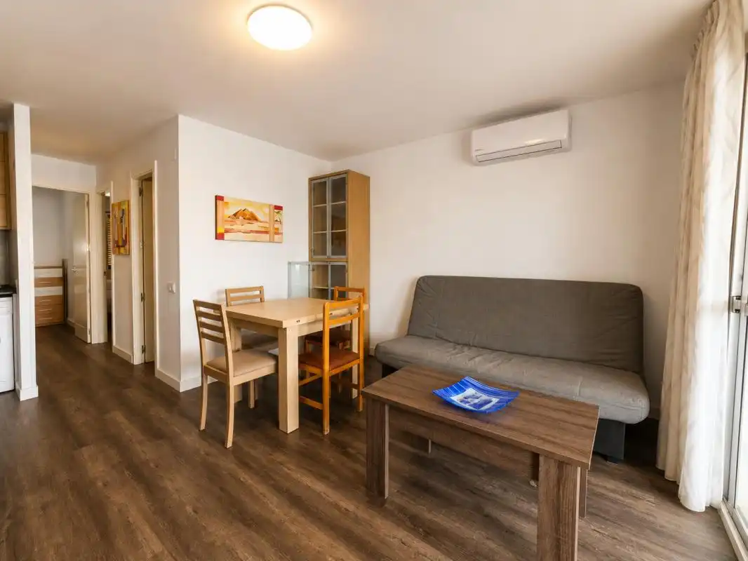 Sala d'estar de Casa adosada en venda en Peñíscola / Peníscola amb Aire condicionat, Calefacció i Terrassa
