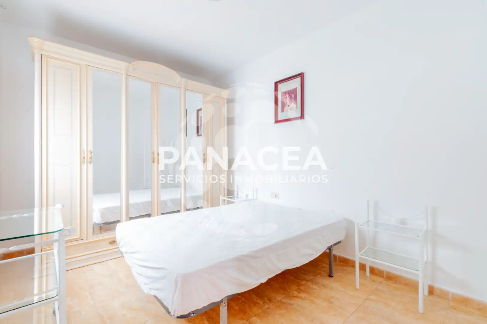 Habitación de Piso en venta en Roquetas de Mar con Amueblado, Horno y Lavadora