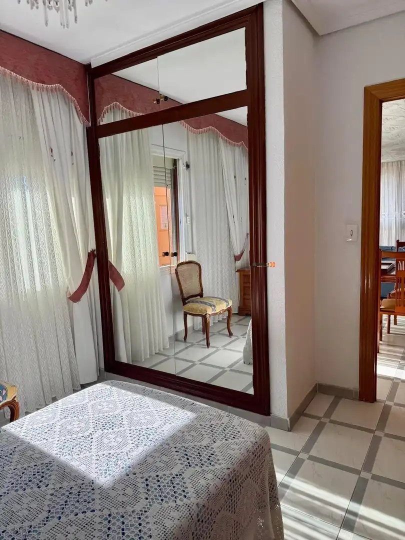 Habitación de Piso en venta en Benidorm con Aire acondicionado, Calefacción y Terraza