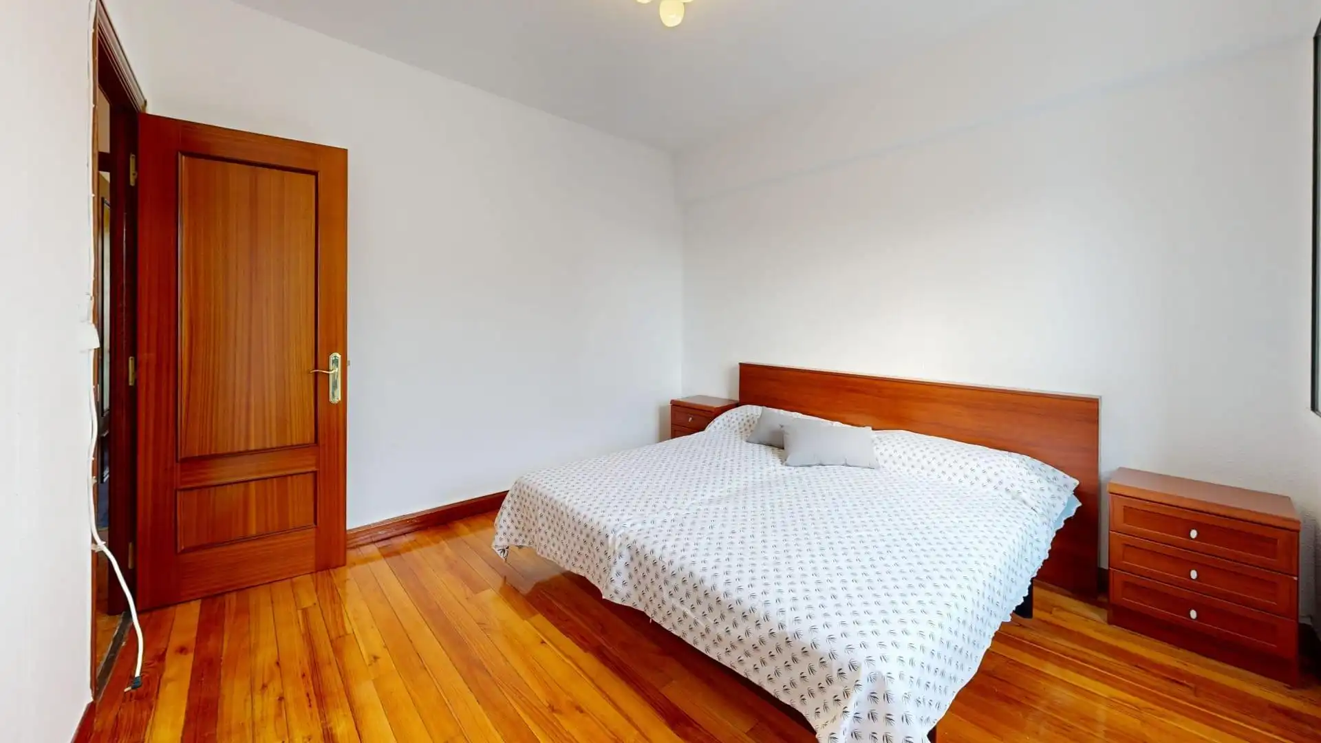 Schlafzimmer von Wohnung zur Miete in Donostia - San Sebastián 